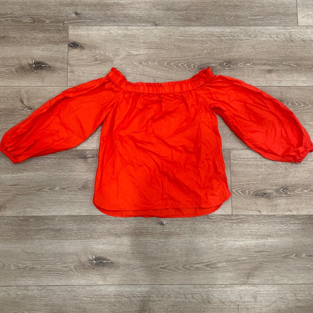J CREW women’s long sleeve top!!